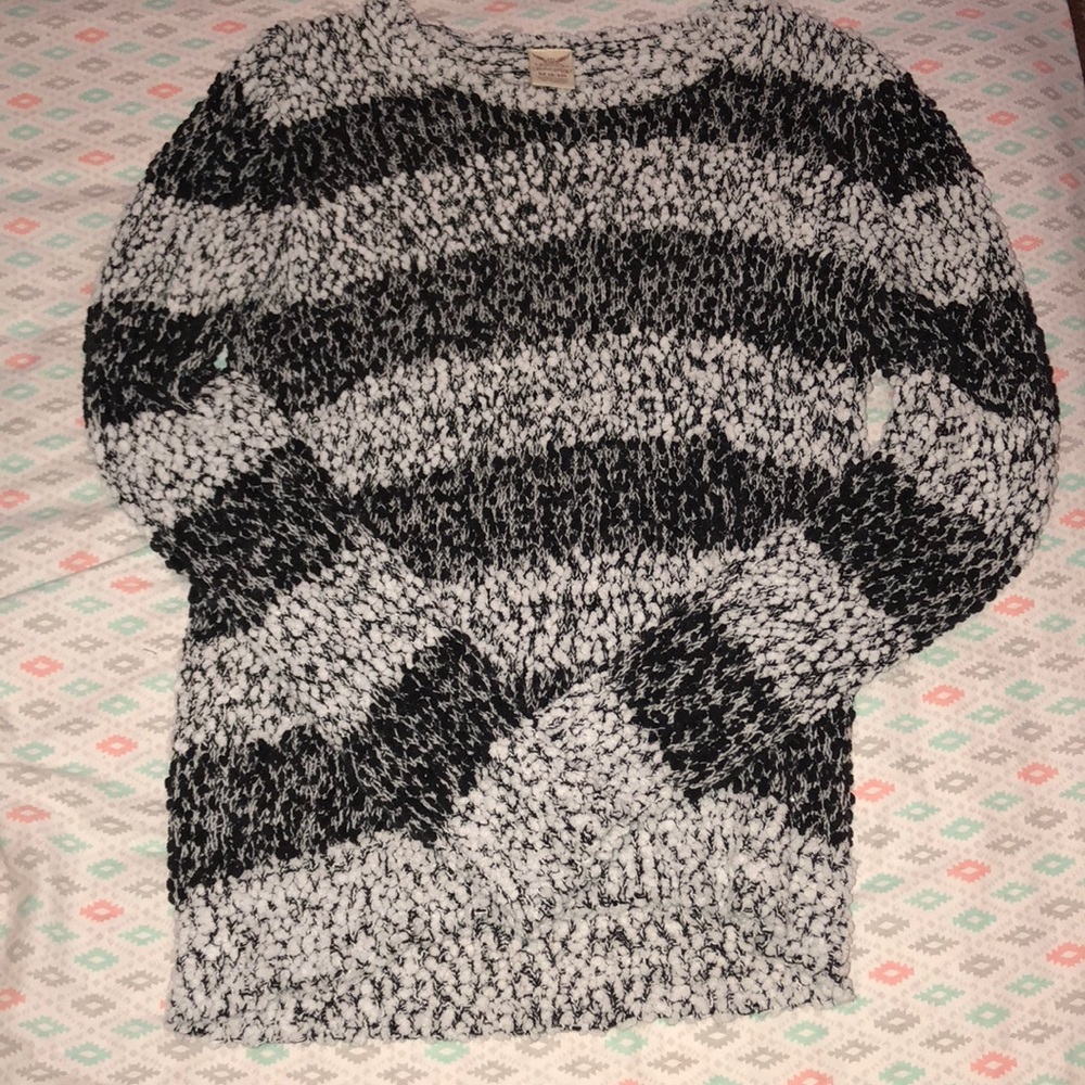 Very comfortable warming sweater for cold weather!